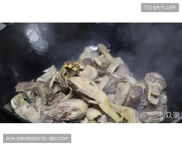 赖斯跻身顶级后腰之列，距离世界第一还有多远？